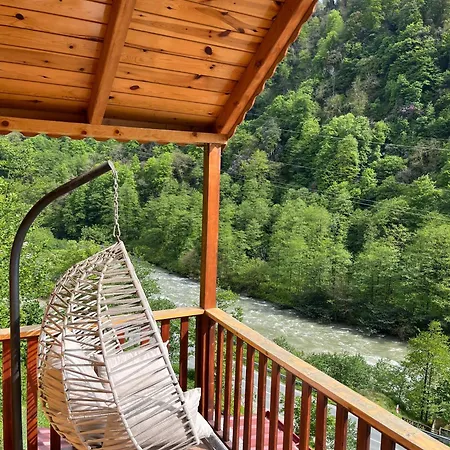 Hotel M'api River View Çamlıhemşin